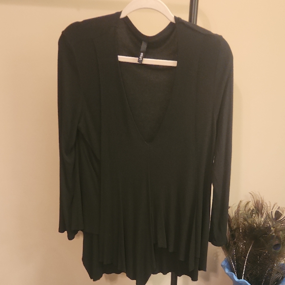 Elan Elegant Black Knit V-Neck Tunic